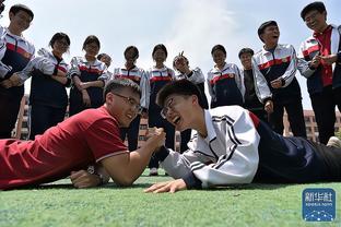 Nhiều phương tiện truyền thông Hàn Quốc: Hiệp hội bóng đá Hàn Quốc thông báo Klinsmann tan học